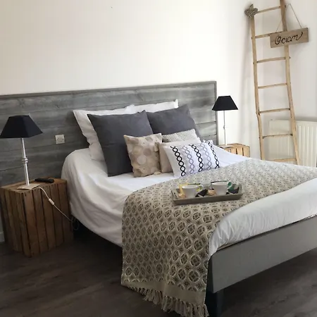 La Maison Des Eaux Claires 3*