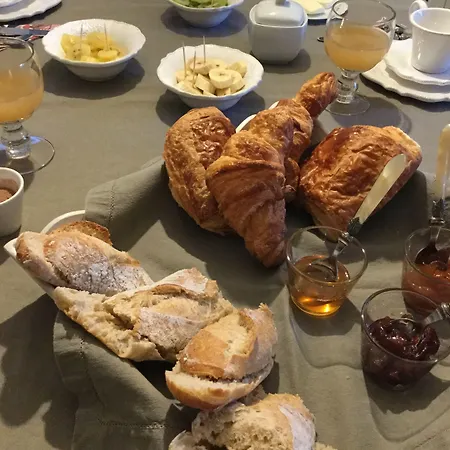 Nocleg ze śniadaniem La Maison Des Eaux Claires 3*