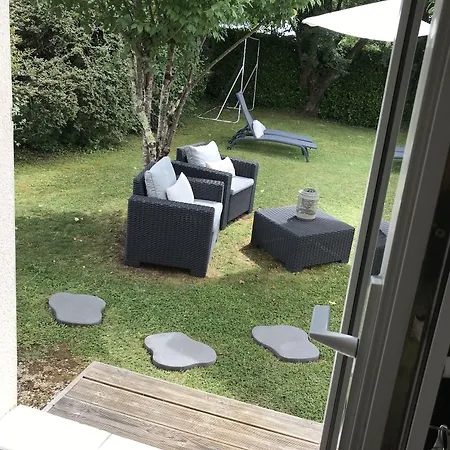 La Maison Des Eaux Claires Bed & Breakfast Puymoyen