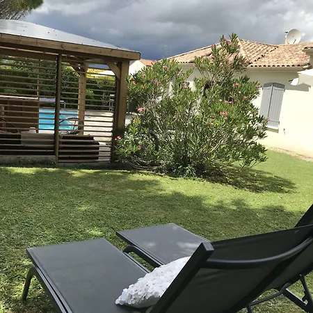 La Maison Des Eaux Claires Puymoyen