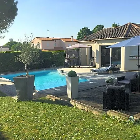 Bed & Breakfast La Maison Des Eaux Claires Puymoyen