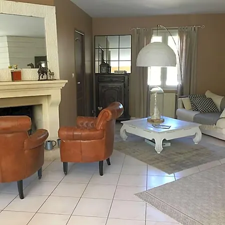 Bed & Breakfast La Maison Des Eaux Claires Puymoyen