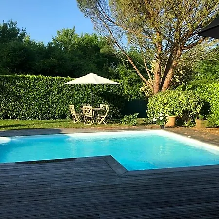 La Maison Des Eaux Claires Puymoyen