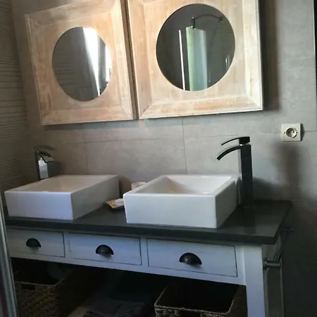 La Maison Des Eaux Claires Puymoyen